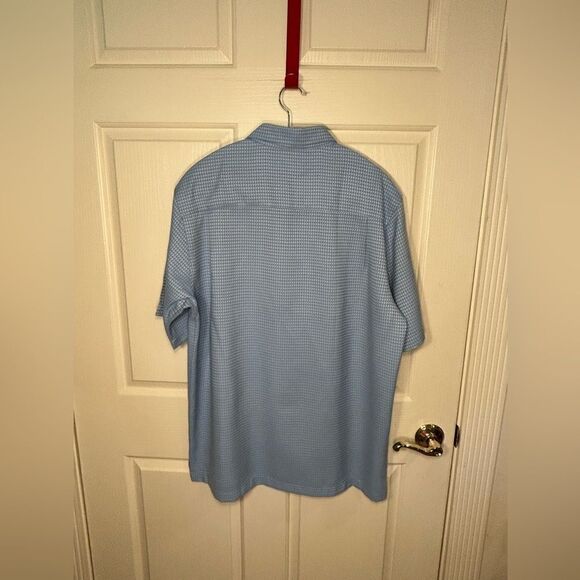 Axist shirt  - Picture 2 of 6